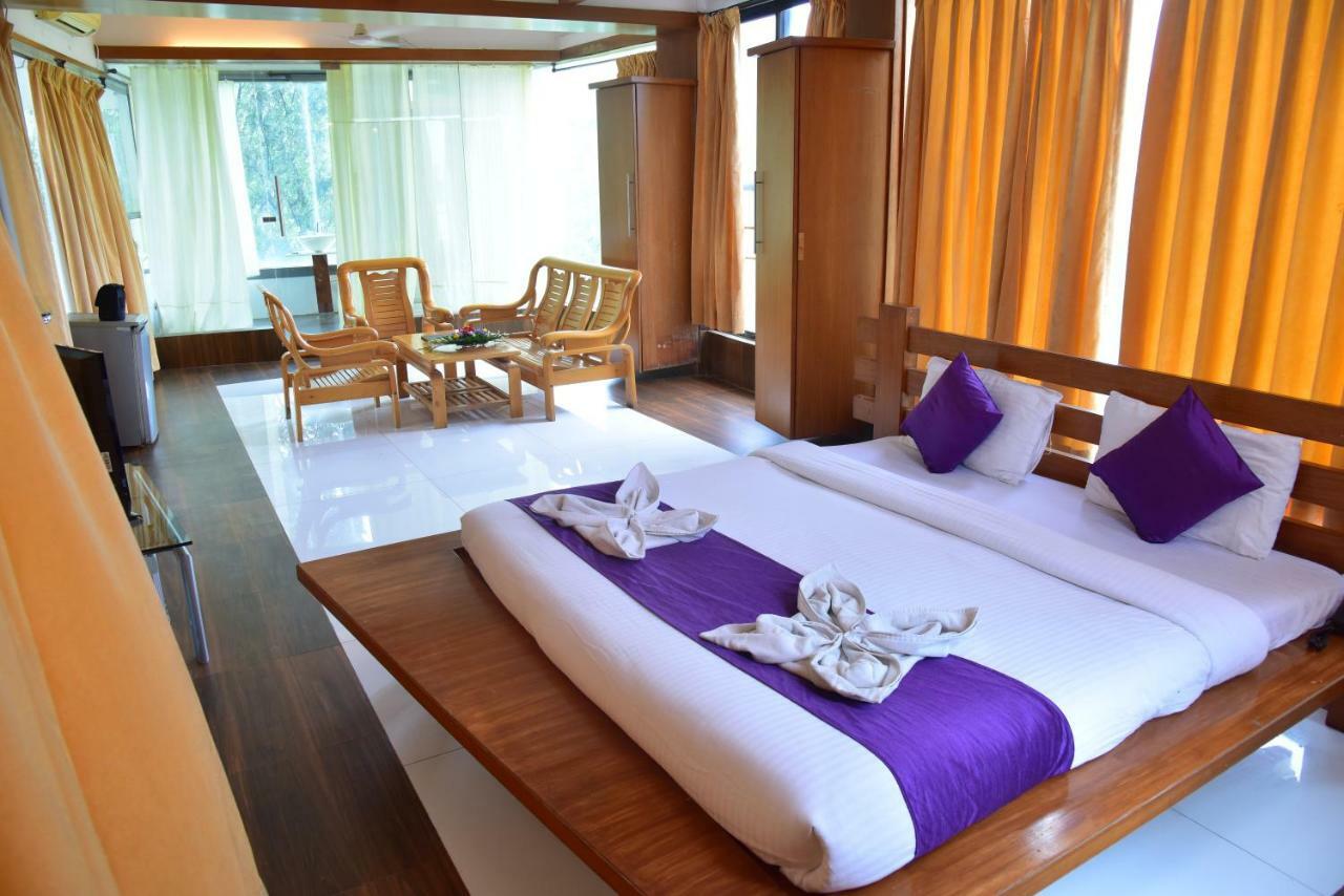 Palette - Spring Hills Resort Pirangut Dış mekan fotoğraf
